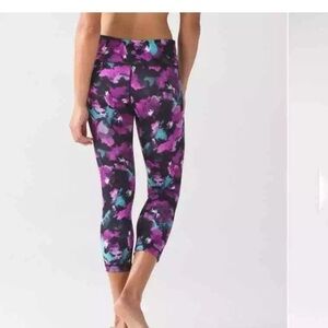 Lululemon Wunder Under Crops Midnight Bloom Leggings Size 4
